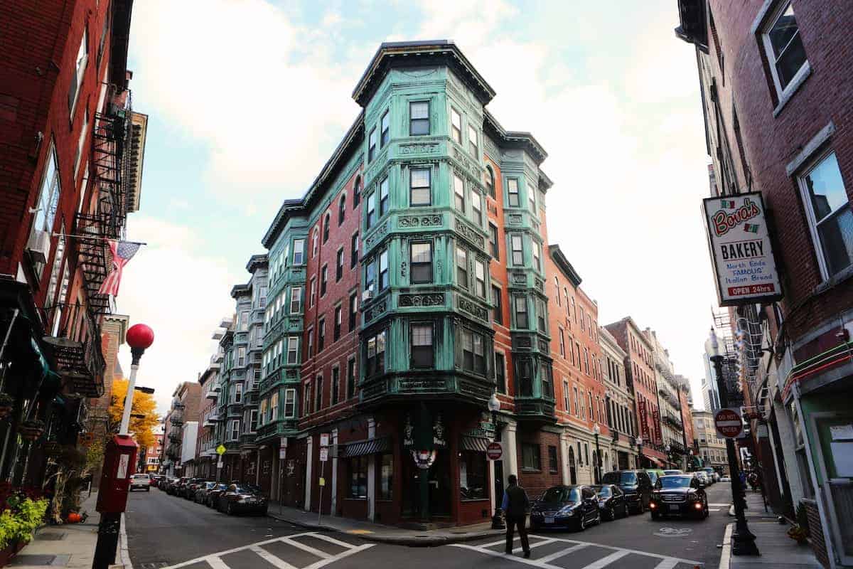 Image for 31 Things Everyone From Boston Knows to Be True