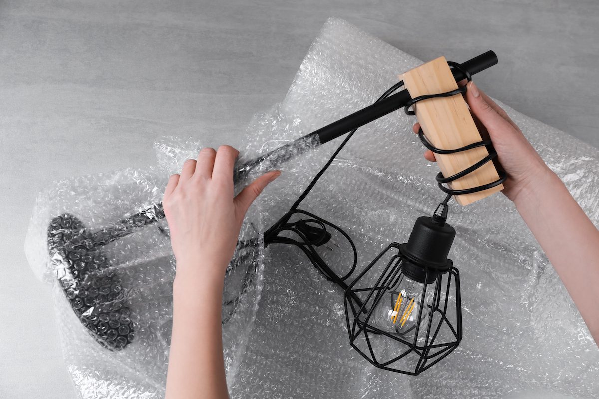 Packing table lamps