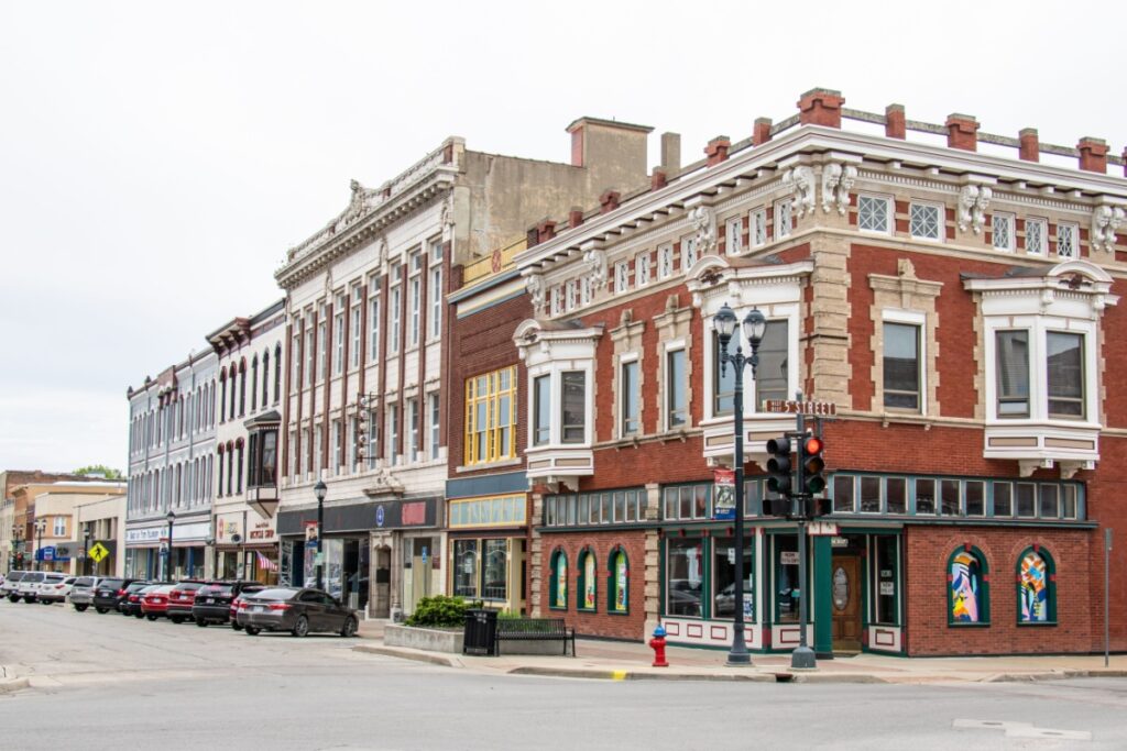 Downtown Grandview on an overcast day