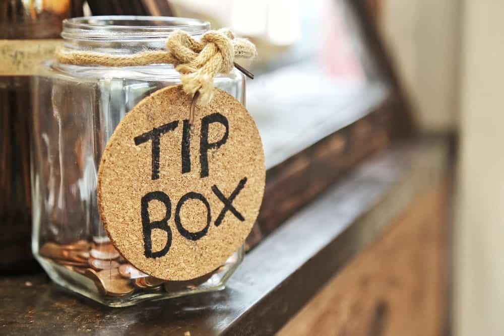 Image for How Much Should You Tip Movers?